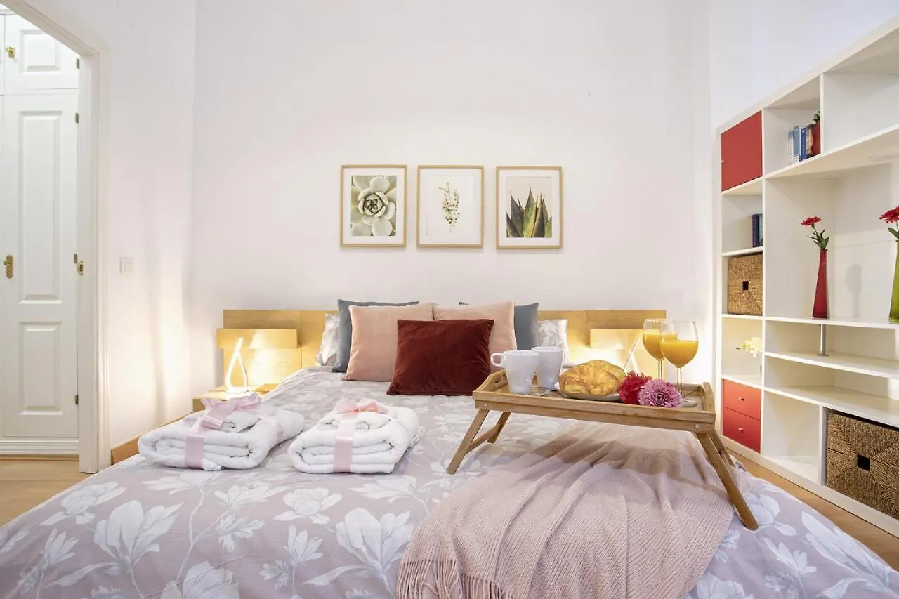 -Malagasunapts-Prime Location Historic Centre 0*, Malaga Spain